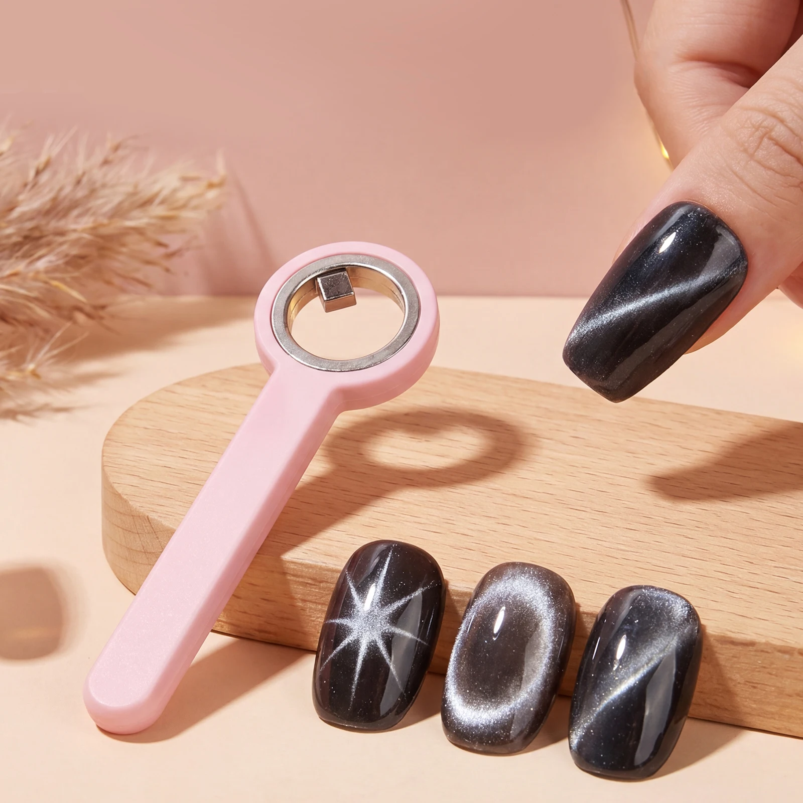 Ring-Shaped Cat Eye Magnet Lightweight Portable Rotating Ring Magnets Mini Nails Art Magnets for French Heart Wide Beam Design