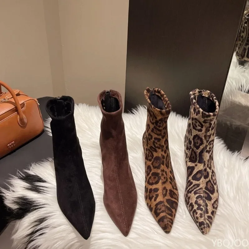 Große modische Stiefel für Damen, mittlerer Absatz, spitzer Zehenbereich, Reißverschluss hinten, kurze Stiefel, Herbst, Leopardenmuster, elastische Damen, schmale Stiefel