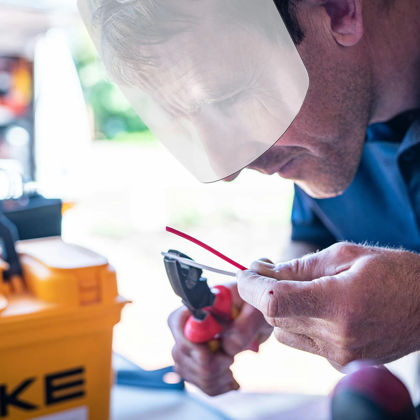 

2Pcs Electric Welding Protection Shield Transparent Safety Visor for Grinding Replacement Lens Welding Face Mask Protective Kit