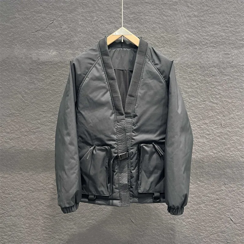 

Новая зимняя мужская пуховая куртка с монашеским воротником, тонкая, с пуговицами, простой дизайн, для путешествий, из полиэфирного волокна