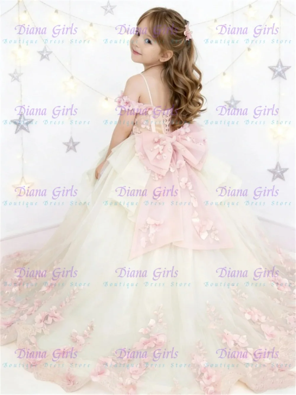 

Качественное, великолепное, пышное платье из тюля цвета слоновой кости с изысканной розовой аппликацией для девочек на свадьбу, день рождения, первое причастие