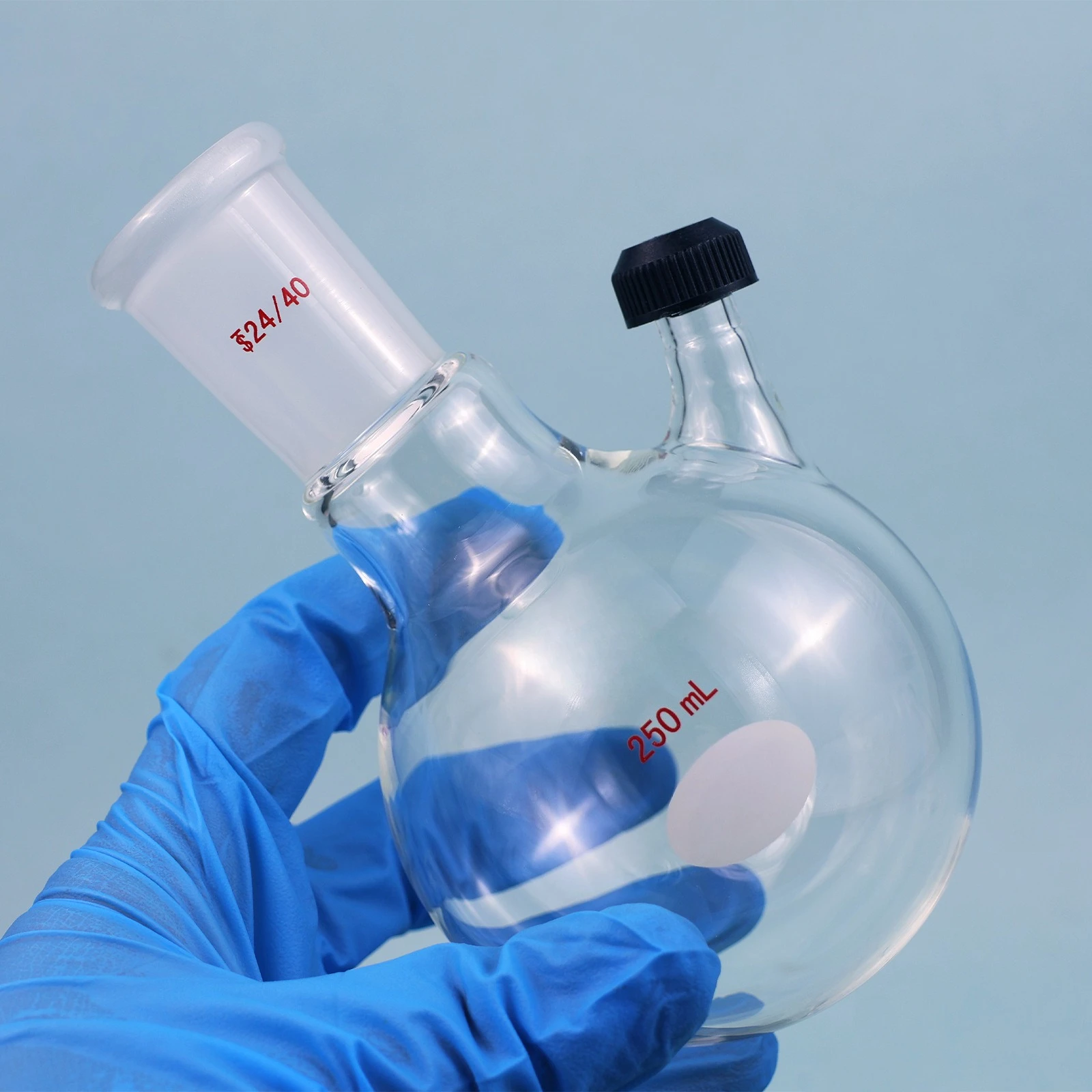 Threaded Two Port Spherical Glass Flask Heat Resistant Lab Vessel For Distillation Separation Test