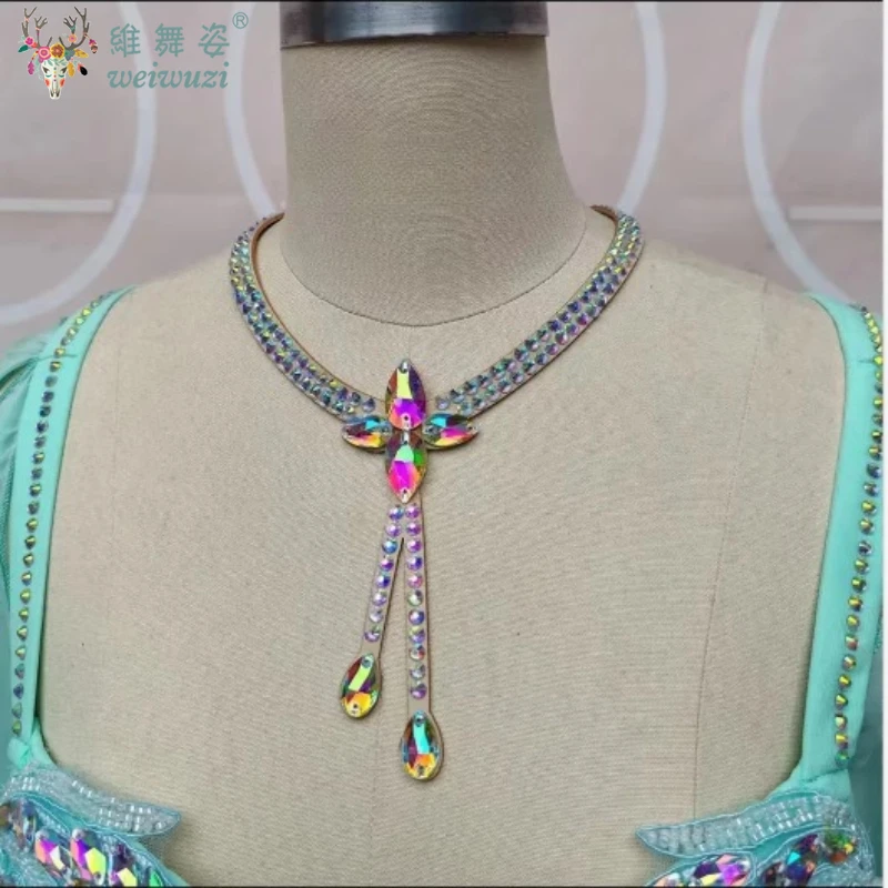 

Belly Dance Clothing Accessories Women Belly Dance Stage Sparkle Necklace Oriental Performance Necklaces Competition Ornament