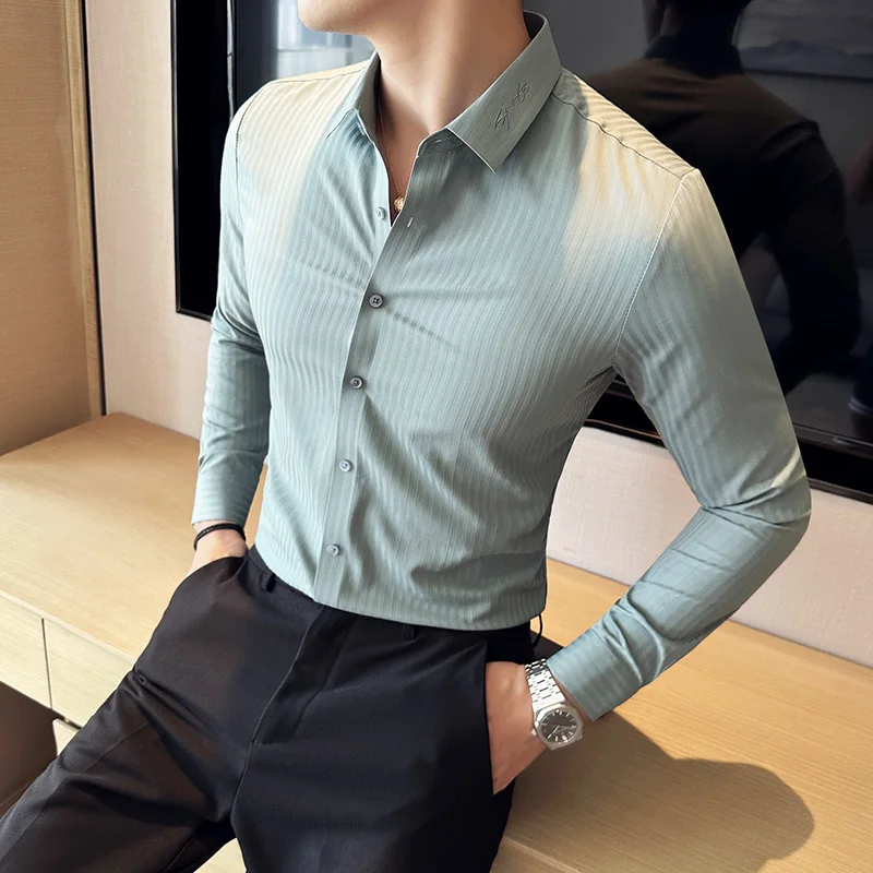 2023 Autumn Luxury Embroidery Seamless Slim Fit Shirt Men Long Sleeve Vertical Stripe Anti-Wrinkle Casual Business Social Shirts