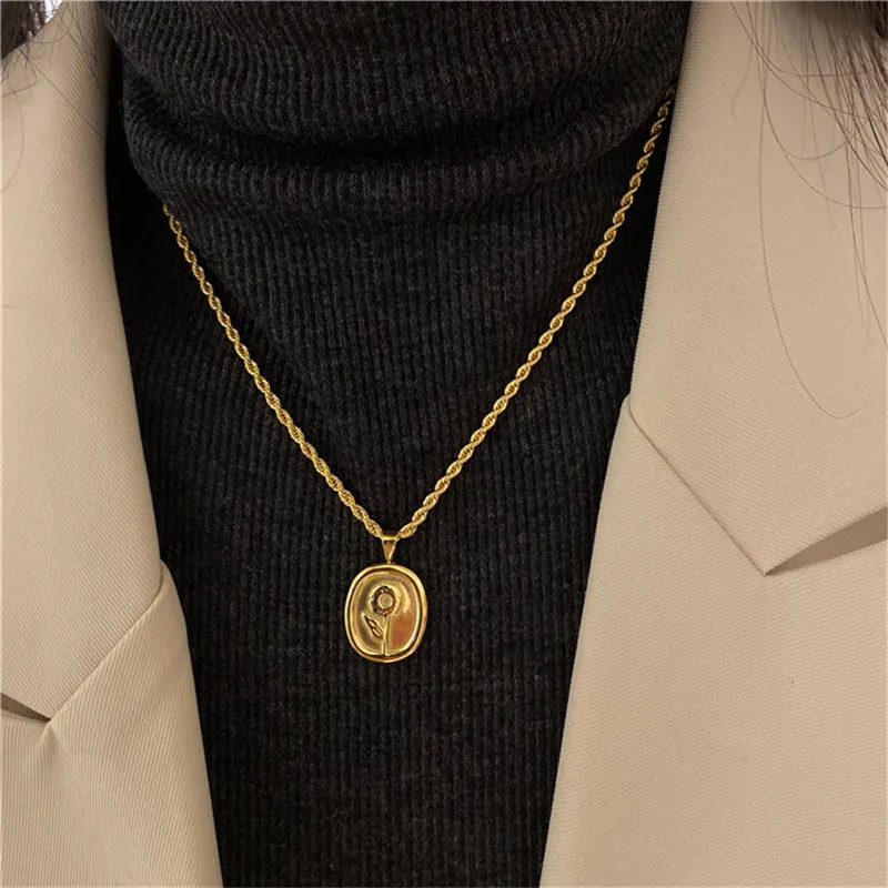 New Irregular Square Gold Color Metal Rose Pendant Stainless Steel Necklace For Women's Sexy Neck Chain Party Luxury Jewelry