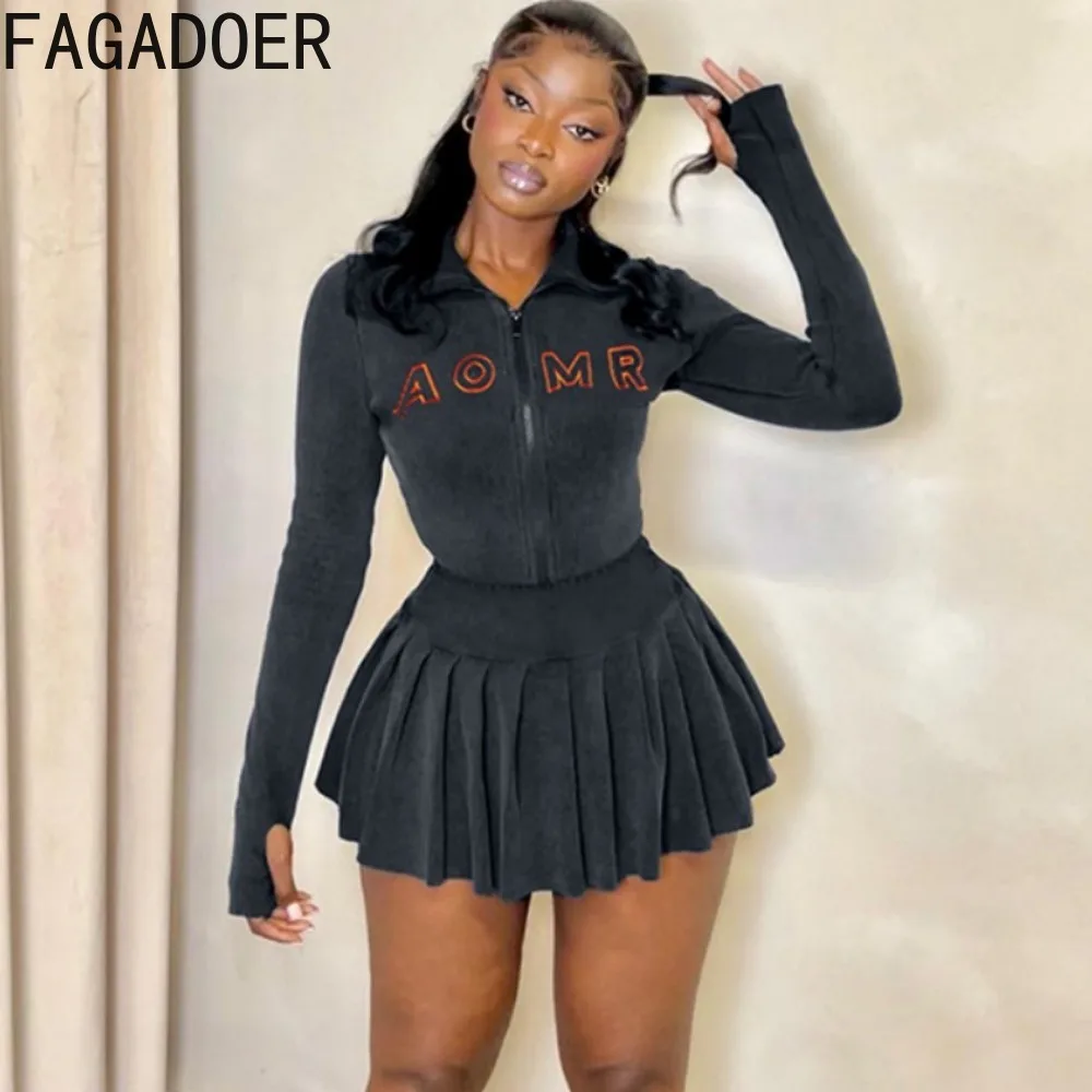 FAGADOER rok Mini berlipat warna polos mode abu-abu dua potong set wanita ritsleting lengan pendek atasan Crop ramping dan rok pakaian