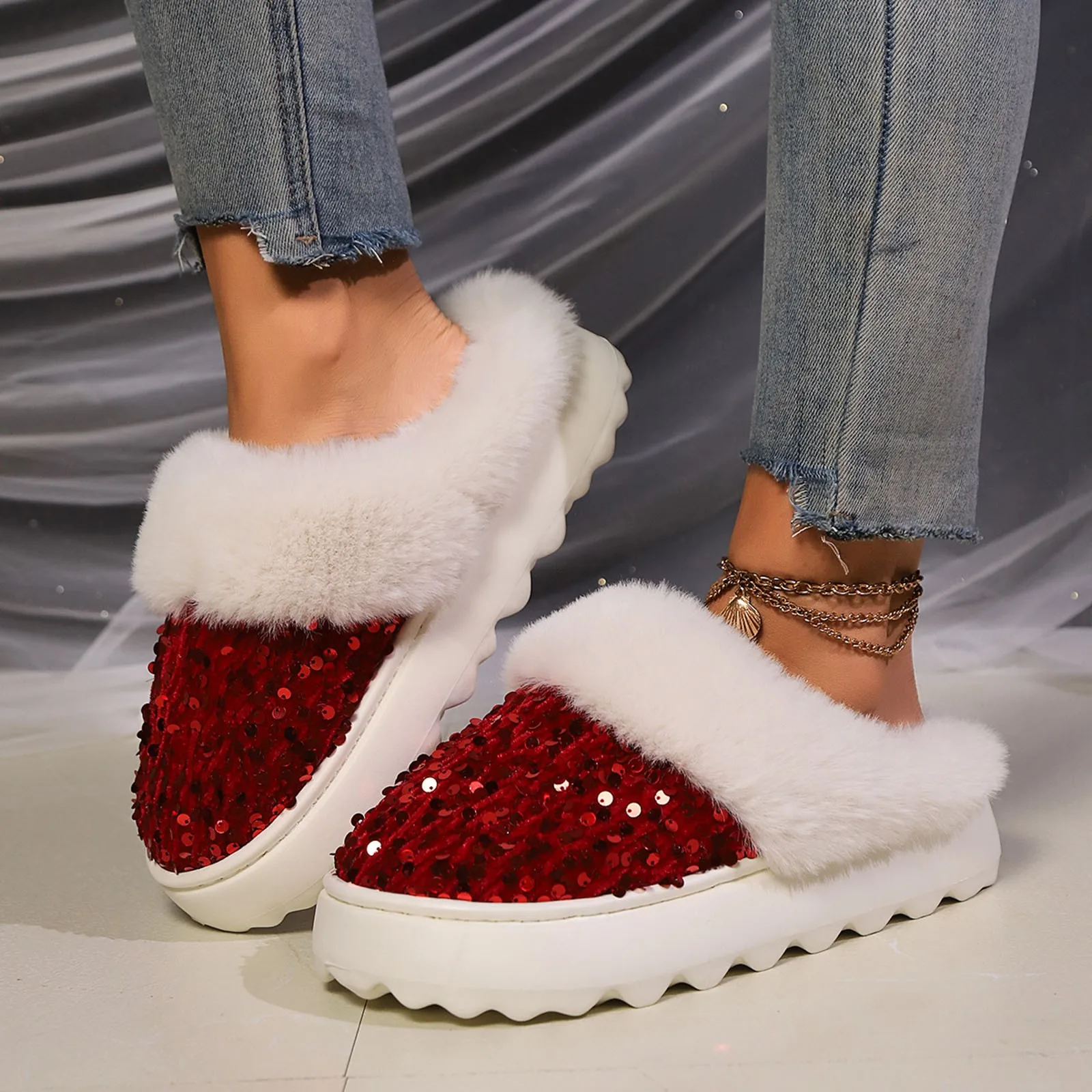 Women's Christmas Red Plush Slippers Winter Thicked Warm Fluffy Fuzzy Lined Indoor Slippers Ultra Soft Chunky Home Slippers