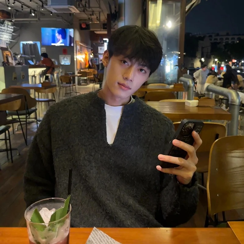 

Мужской свитер с V-образным вырезом, осенне-зимний, в американском стиле, модный, повседневный, в университетском стиле, базовый, вязаный джемпер