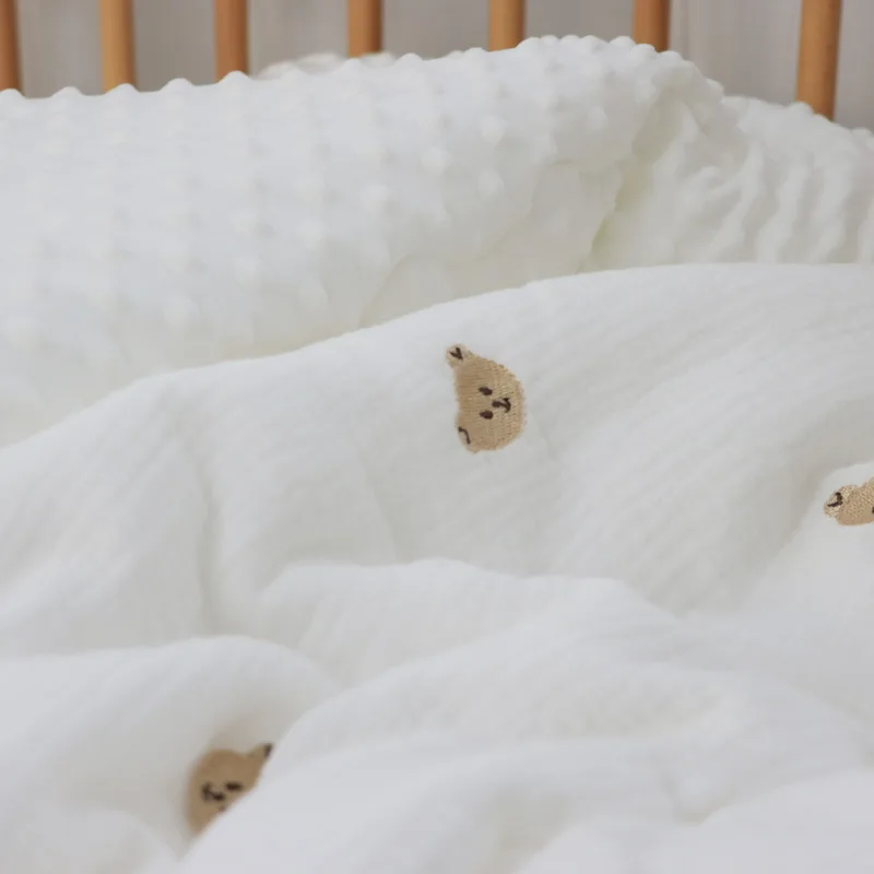 Winter Thick Embroidered Bear Tiger Muslin Cotton Baby Duvet Soft Newborn Thermal Comforter Infant Baby Crib Blanket with filler