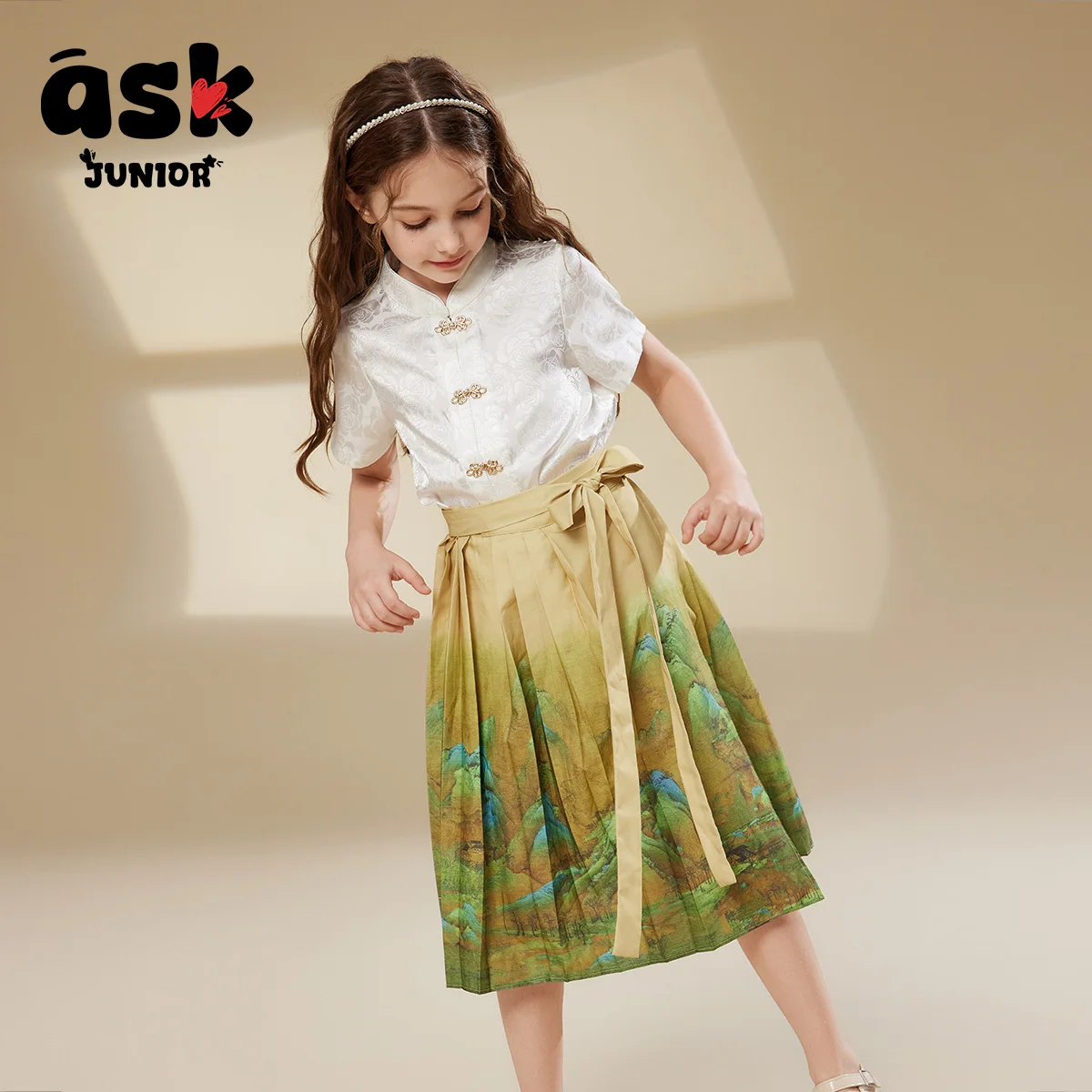 اسأل بدلة الفتيات الصغيرات الصيفية للأطفال تنورة علوية بأزرار علوية فستان الحصان بدلة رياضية Hanfu #3