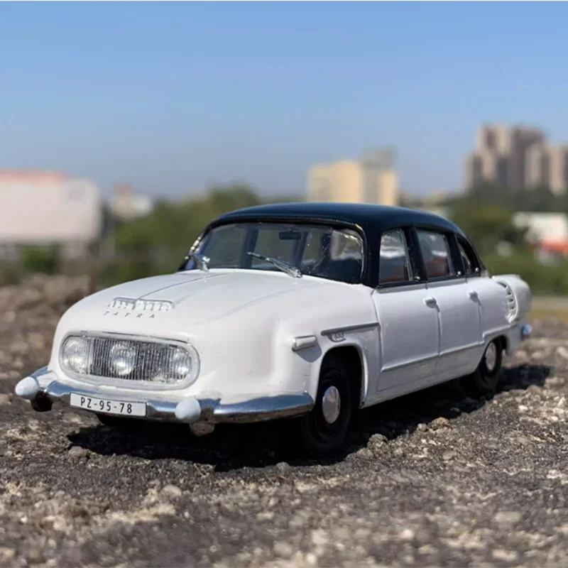 Former Soviet Union Diecast Scale 1:43 TATRA 603  Alloy Vintage Car Model Metal Vehicle Length 12cm Gift Collection Display