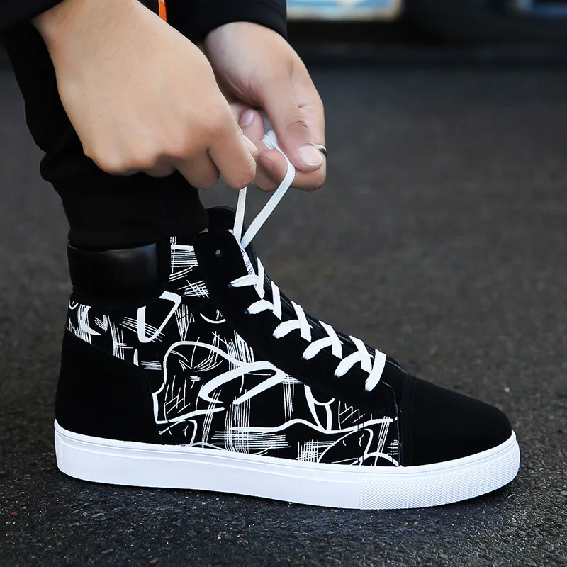 New Arrival High top Sneakers Men Canvas Shoes Cool Street Shoes Young Male Sneakers Black Blue Red Mens Causal Shoes L008