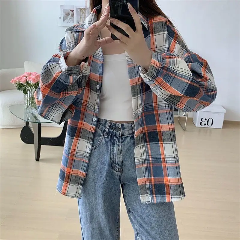 Vintage Long Sleeve Oversized Plaid Shirt Women Autumn Winter Korean All-match Lapel Pocket Shirts Loose Fit Blouse for Mujer