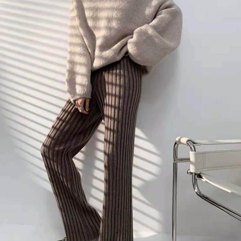 Pantaloni a gamba larga lavorati a maglia a vita alta da donna Autunno Inverno 2025 Vestibilità dritta e ampia con ciondolo ispessito Stile pozzo