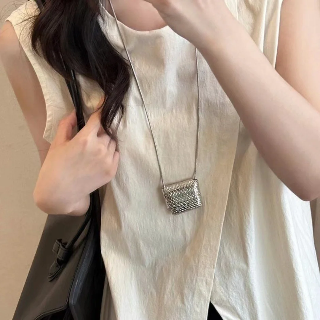 

DUTRIEUX Luxury Advanced Temperament Cute Small Bag Pendant Necklace for Women Delicate Design New Trend Fashion Jewelry Gifts