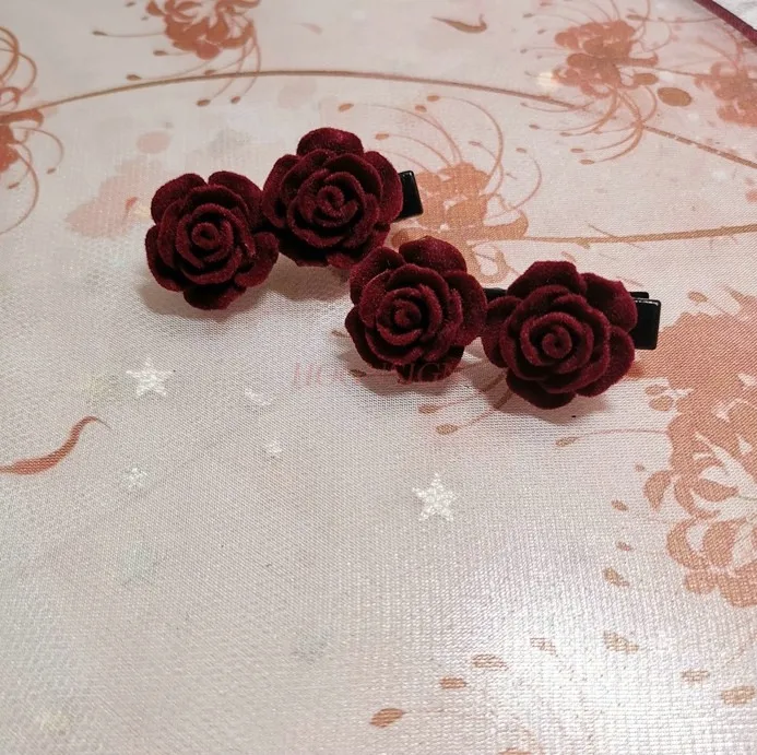 مشبك شعر على شكل زهرة الكاميليا الحمراء، مشبك غرة، إكسسوار شعر على شكل زهرة، غطاء رأس، إكسسوار للطالبات والفتيات