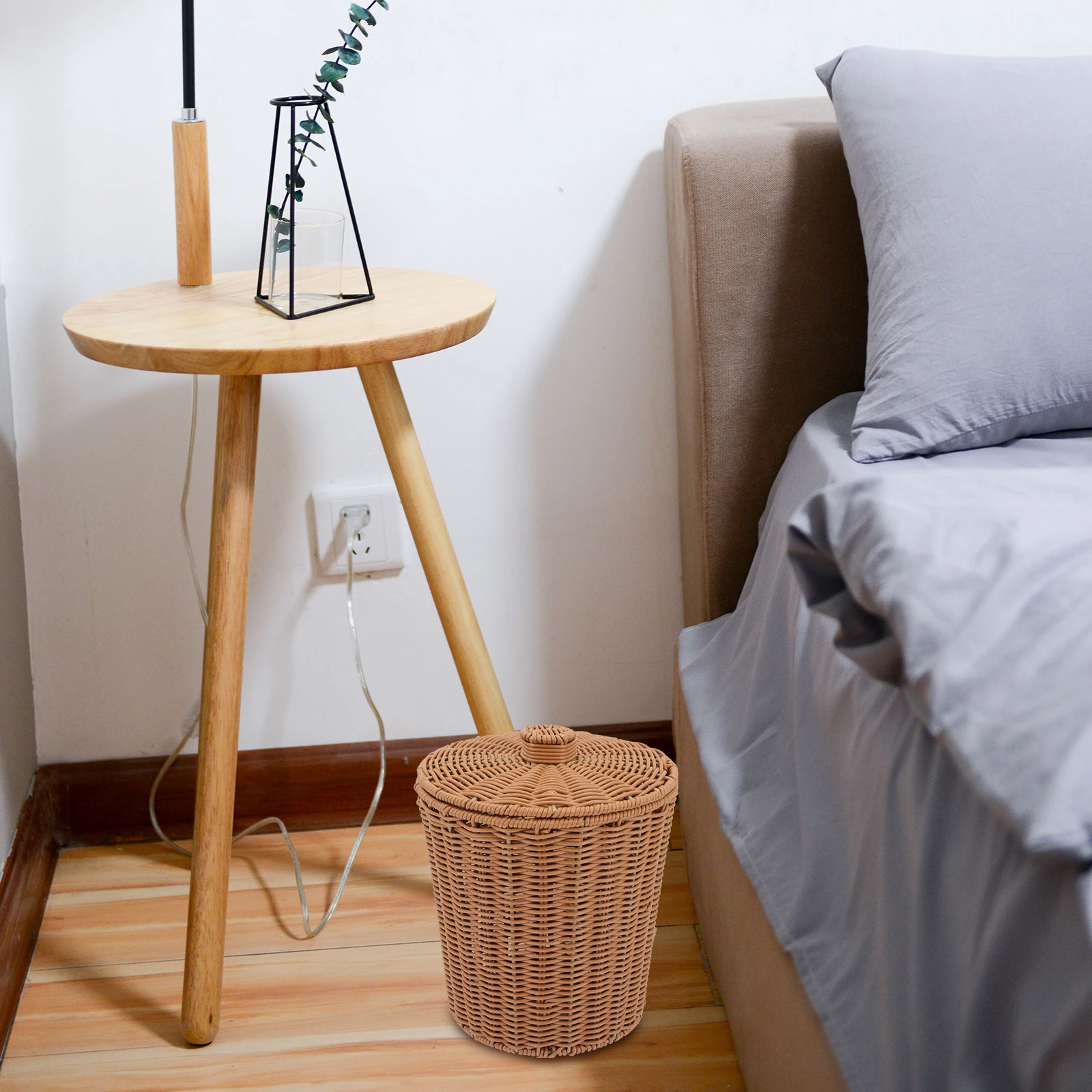 

Household Rattan Storage Bucket Lid Plastic Woven Basket for Bedroom Laundry Bathroom Organizer Sundries Storage Basket