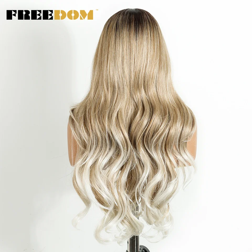 FREEDOM Synthetische Lace-Front-Perücken für Damen, 13x6, natürliche Wellenstruktur, 26 Zoll, Ombré-Braun-Blond mit Highlights, für den täglichen Gebrauch. – Detail 5