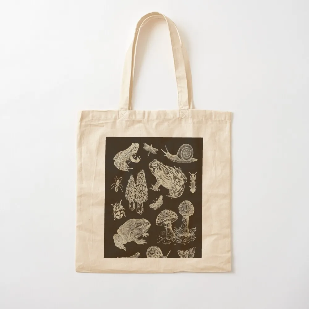Goblincore Vintage Biology: Nature Lover's Collection of Frog, Mushroom, Snail, and Moth Insects for Science and Natura Tote Bag