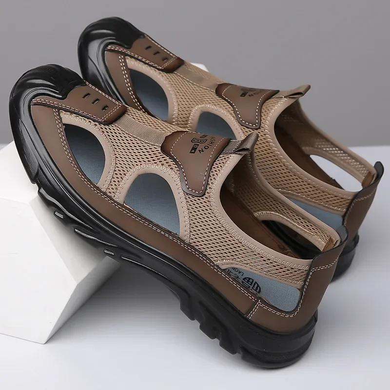 2025 Summer Sandals Breathable Men Shoes Mesh Outdoor Men Hollow Sandals Antiskid Beach Sandals Flats Footwear Zapatillas Hombre