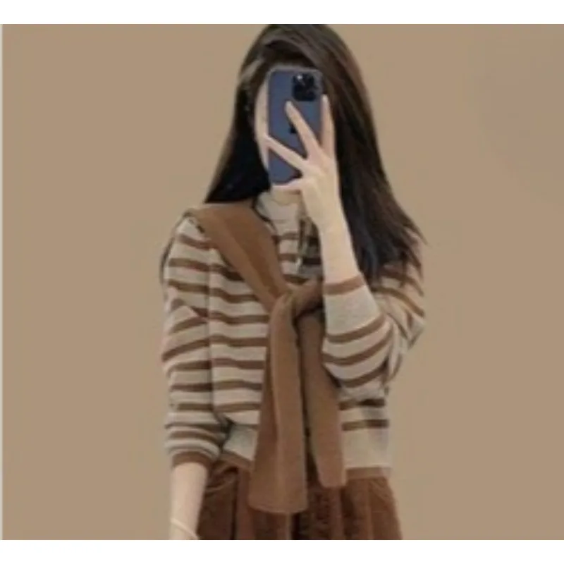 

Knitted Shawl Striped Sweater and Wide-leg P Ants Three-piece Set High Fashion Relaxation The New Autumn Maillard Women's