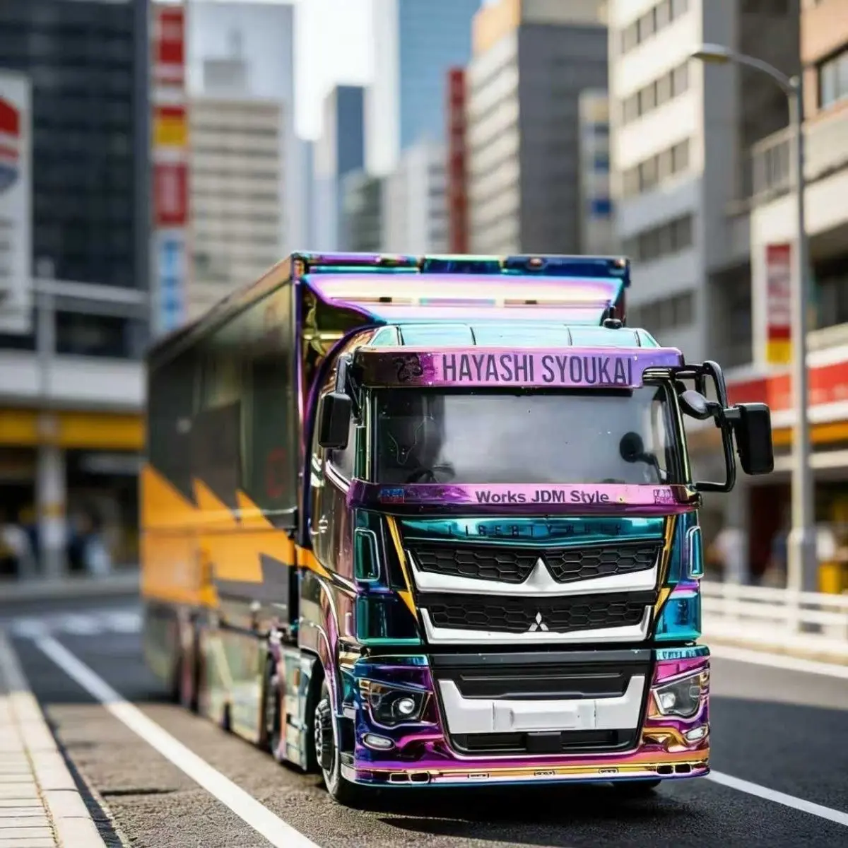 GCD Diecast 1:64 Mitsubishi Fuso LB Car Model, Beijing Exhibition Limited Edition, Color Electroplating Chameleon Paint