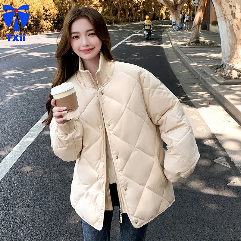 

Women's Coat Short Diamond-shaped Crewneck Fake Two-piece Stitching Threaded Coat Casual Lightweight Loose College Style