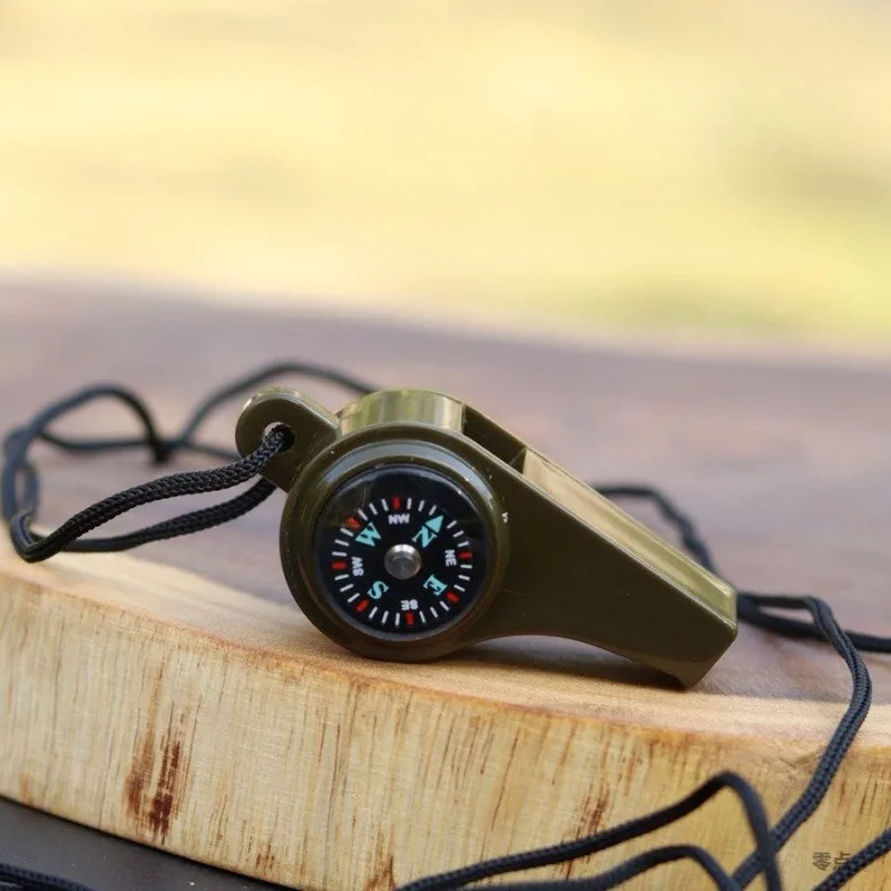 

1PC Outdoor Whistle Compass Thermometer 3 in 1 Camping Hiking Accessory Multi-Functional Survival Tools Nylon Neck Rope Compass