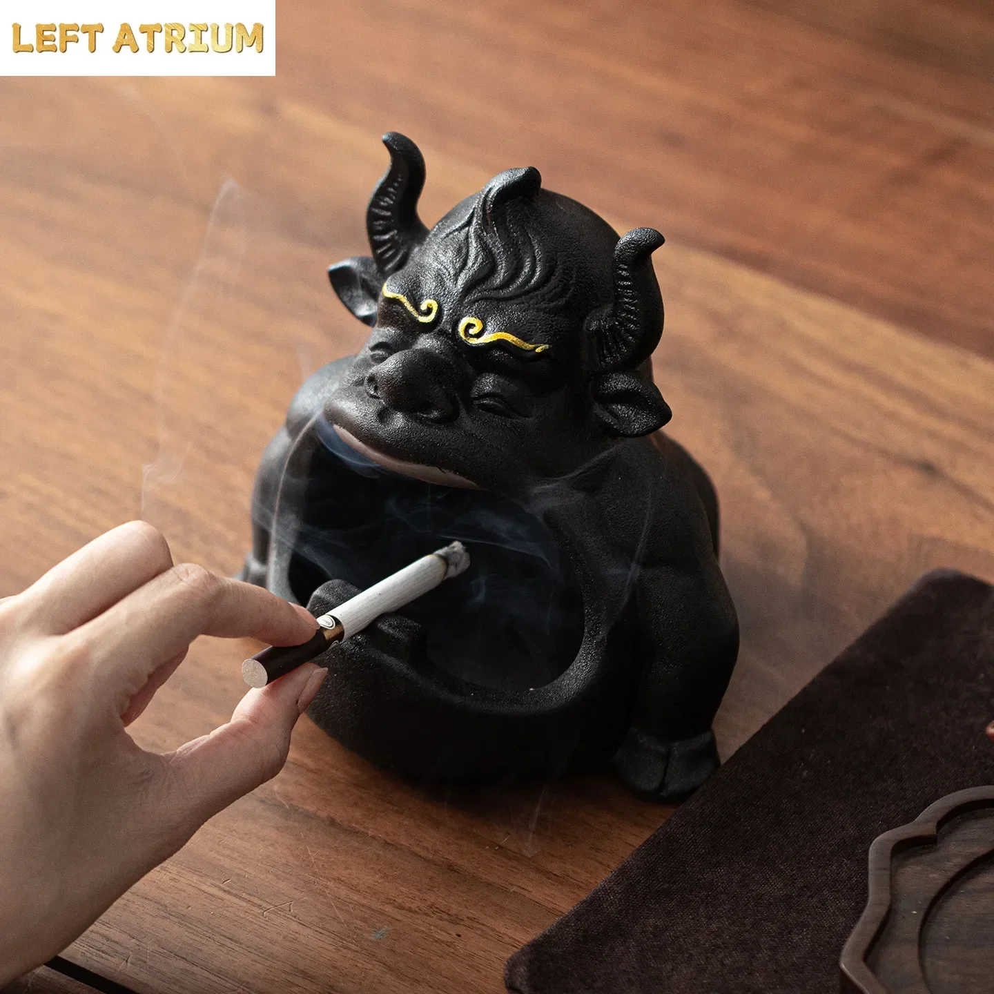 1PC Purple Sand Gold-painted Big Mouth Cow Ashtray Home Office Retro Handmade Anti-fly Ash Ashtray Creative Living Room Ornament