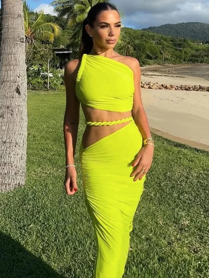 

Beach Vacation 2 Piece Set Women Irregular Skew Collar Bandage Backless Tops+Ruched Skirts Summer Trend Elegant Suit
