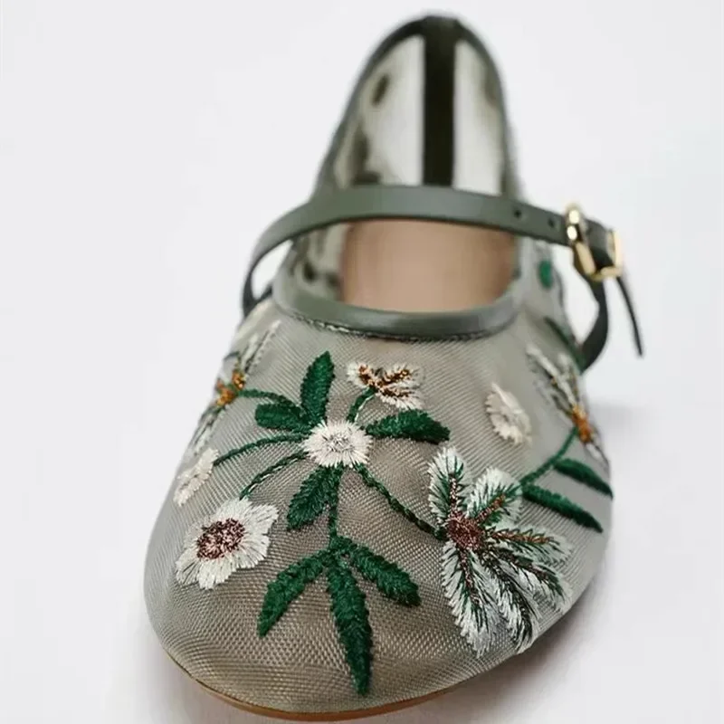 New Mesh Breathable Ballet Flats Women Luxury Designer Embroidered Flower Mary Jane Shoes Light Comfort Low Heeled Summer Flats image 6