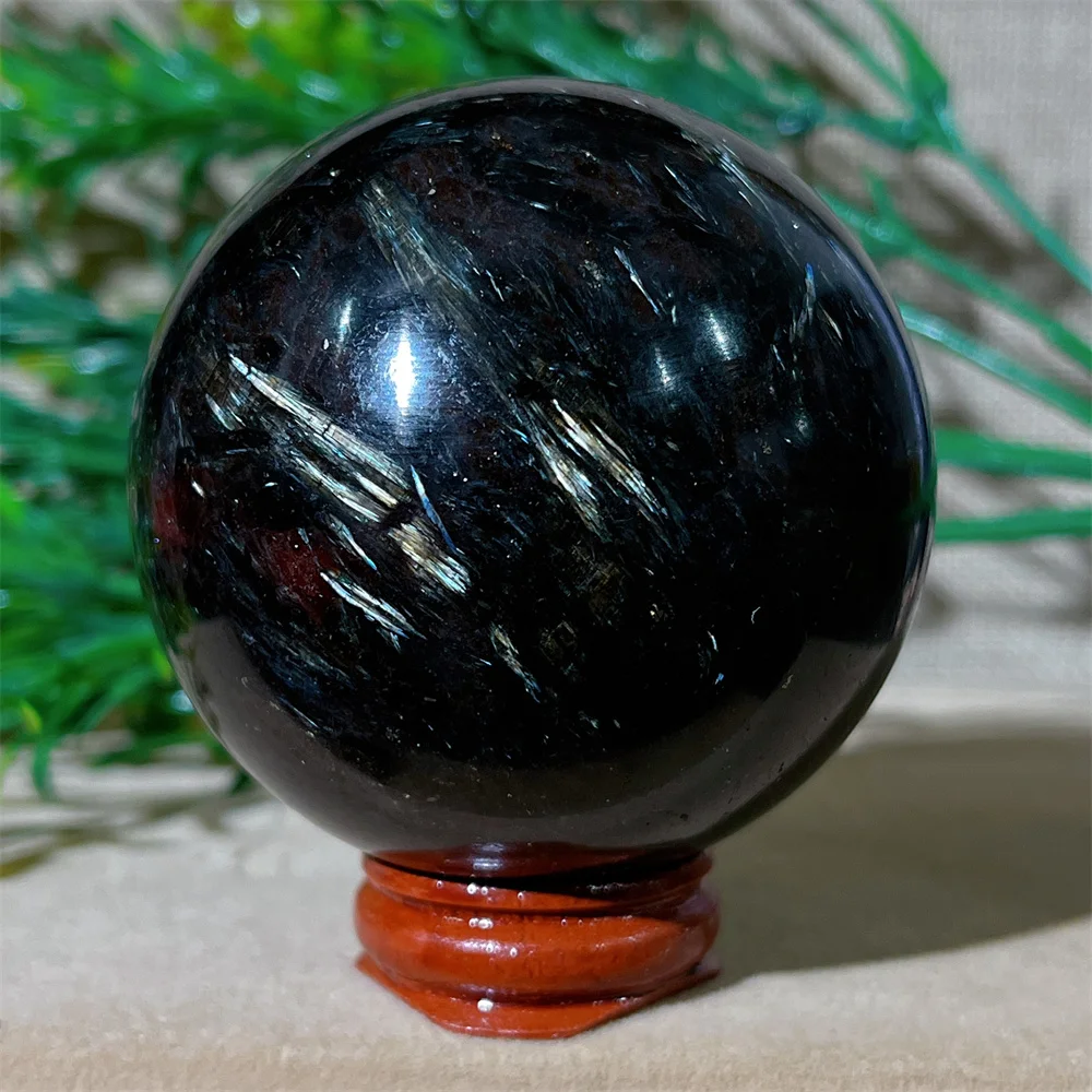 Imagem -02 - Astrophyllite-fireworks Garnet Sphere para Decoração de Casa Cristal Natural Pedras Preciosas de Quartzo Cura Pedra Reiki Minerais Beleza