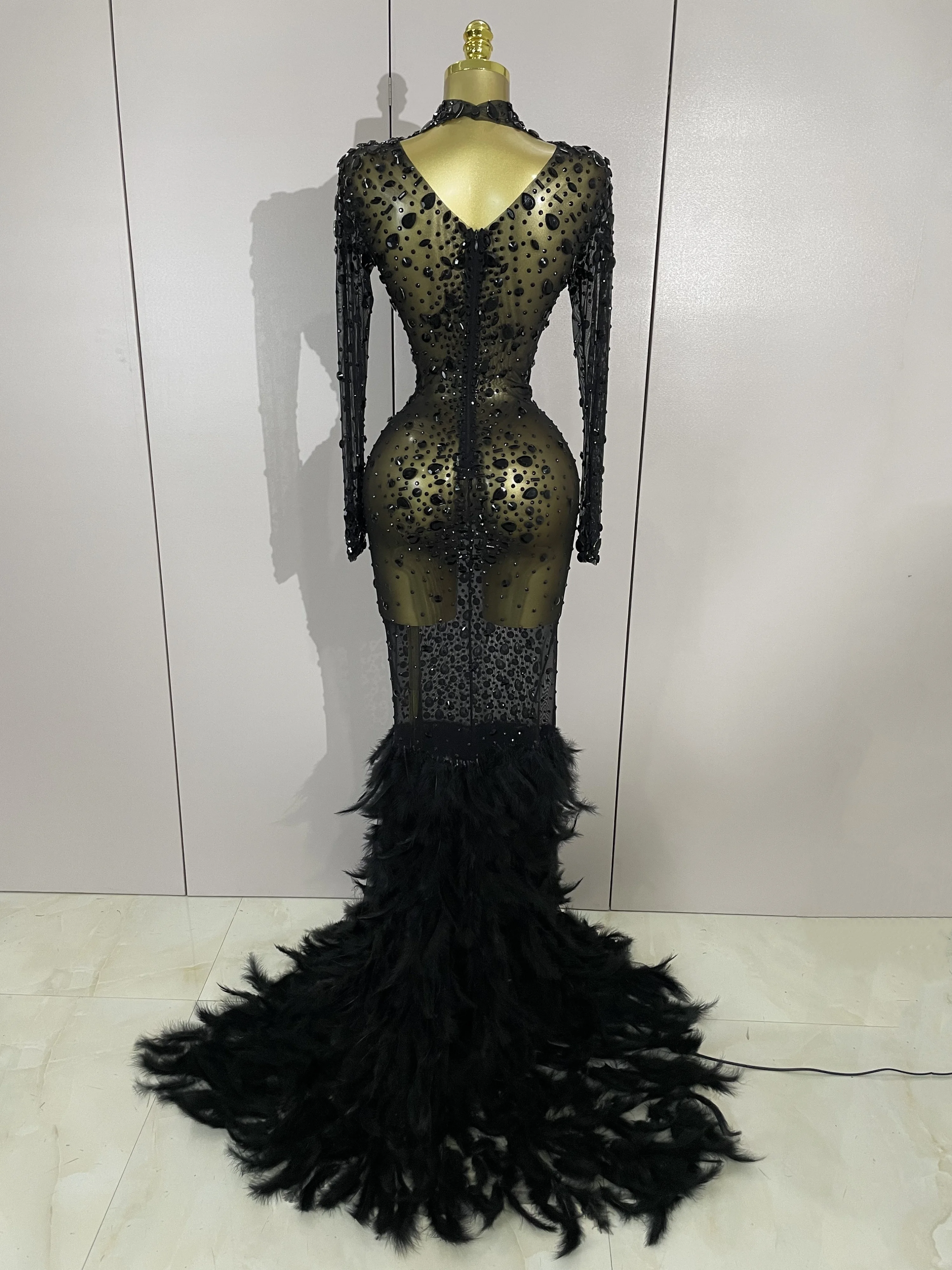 Luxury Sparkling Black Crystal Feathers Long Sleeve Sheer Maxi Dress Women Wedding Celebrate Birthday Party Prom Gown Stage Wear
