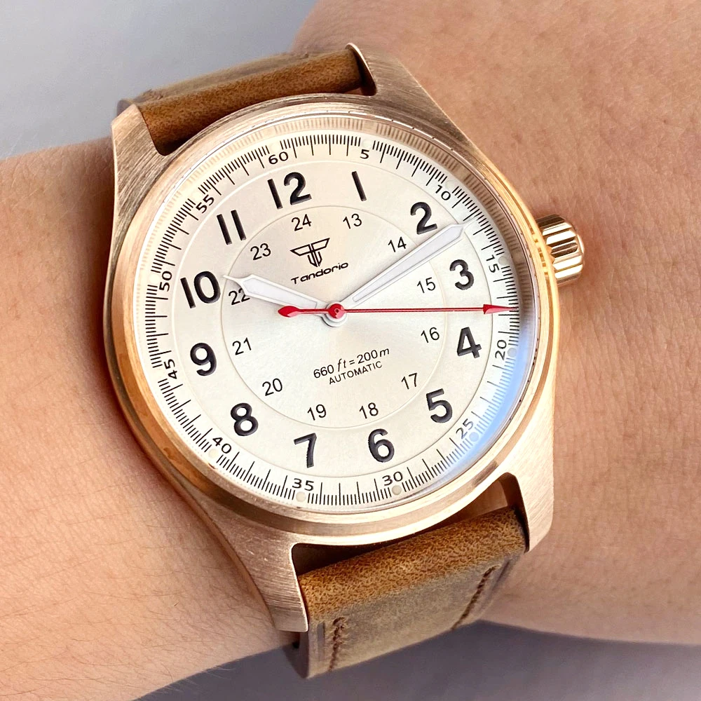 Tandorio الغوص الطيار نمط CUSN8 الصلبة البرونزية ساعات آلية للرجال 200 متر مقاوم للماء NH35 Movt الفضة الأسود الهاتفي مضيئة #1