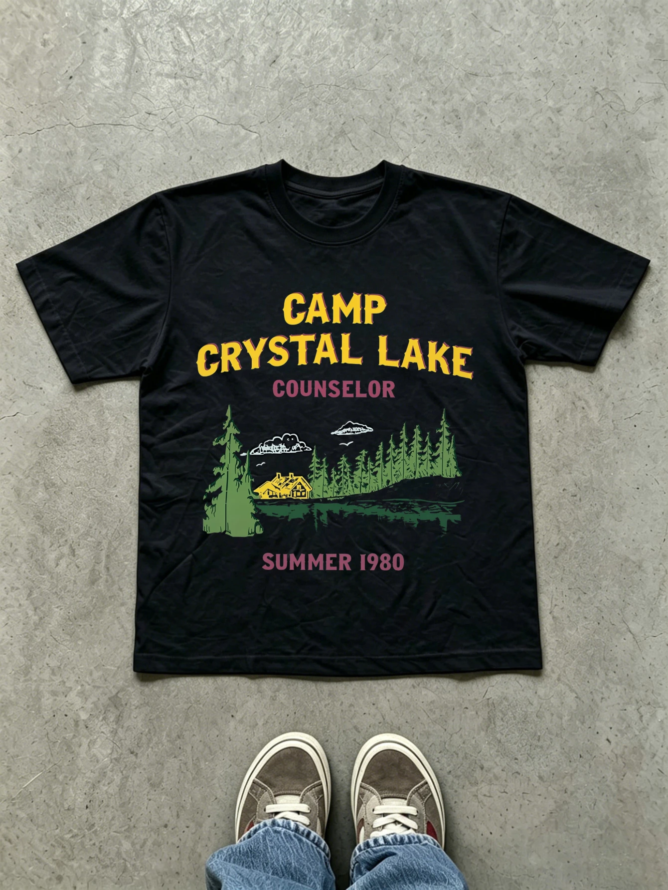 Men's Vintage 1980 Camp Crystal Lake T-Shirt - Retro 80s Print Crew Neck Short Sleeve, Soft Breathable Pure Cotton Tee Suitable for Daily Wear, Outdoor Activities, Birthday Gift for Him, Camp Counselor