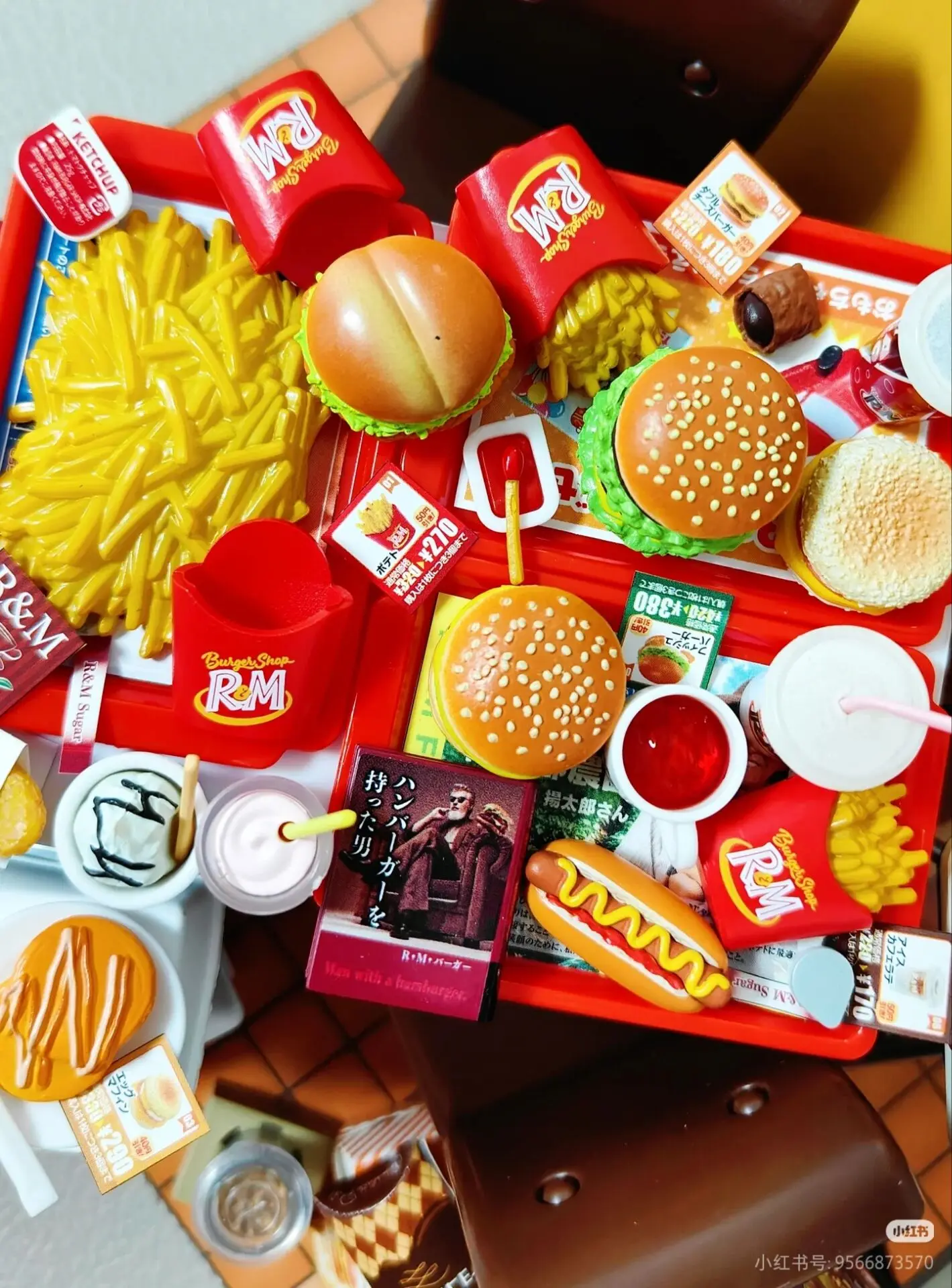 Genuino en Stock Re-Ment Chocolate World hamburguesa modelo sala de postres escena en miniatura caja ciega decoración regalos para niñas