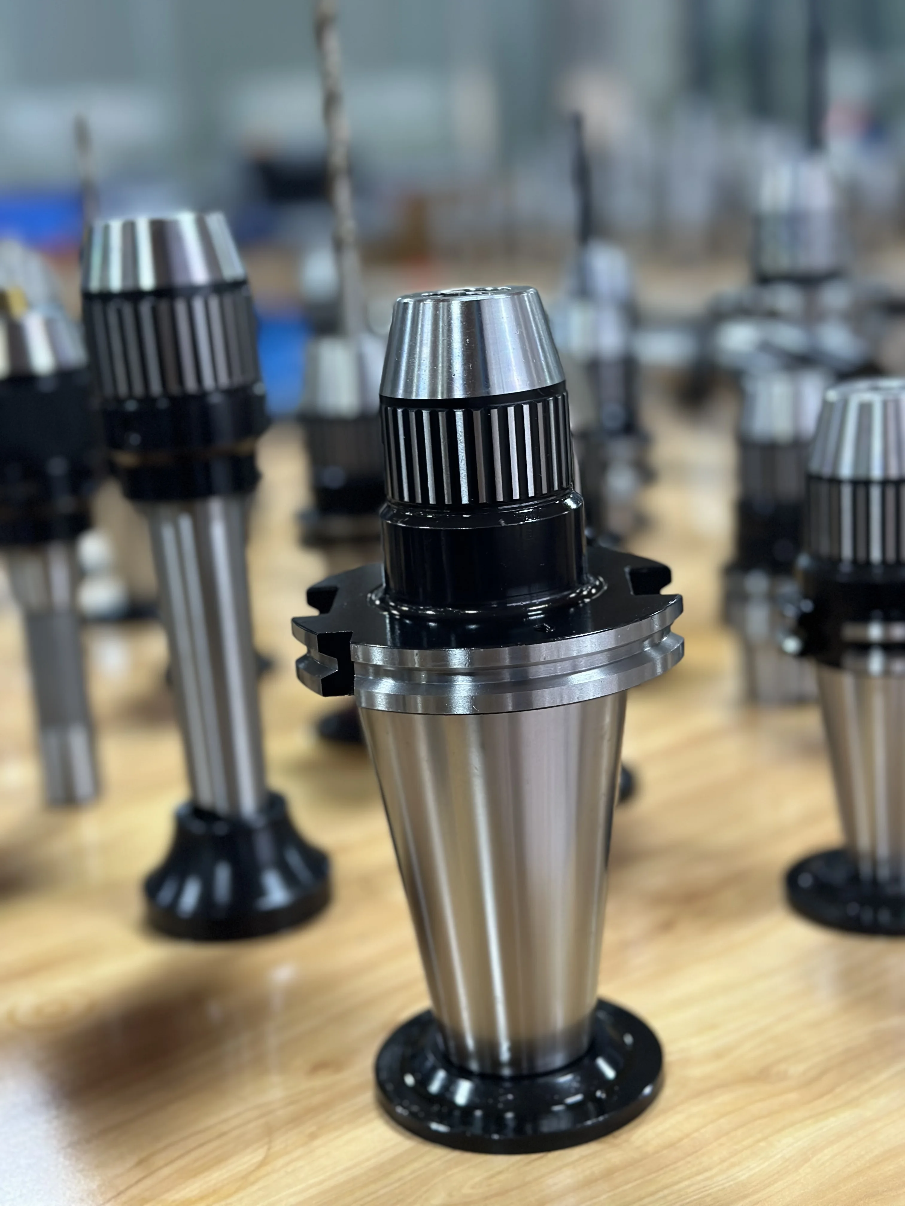 حامل ظرف الحفر عالي الدقة لحامل أدوات آلة المخرطة باستخدام الحاسب الآلي HSK/VDI/BT/CAT/SK APU 1-16 مللي متر