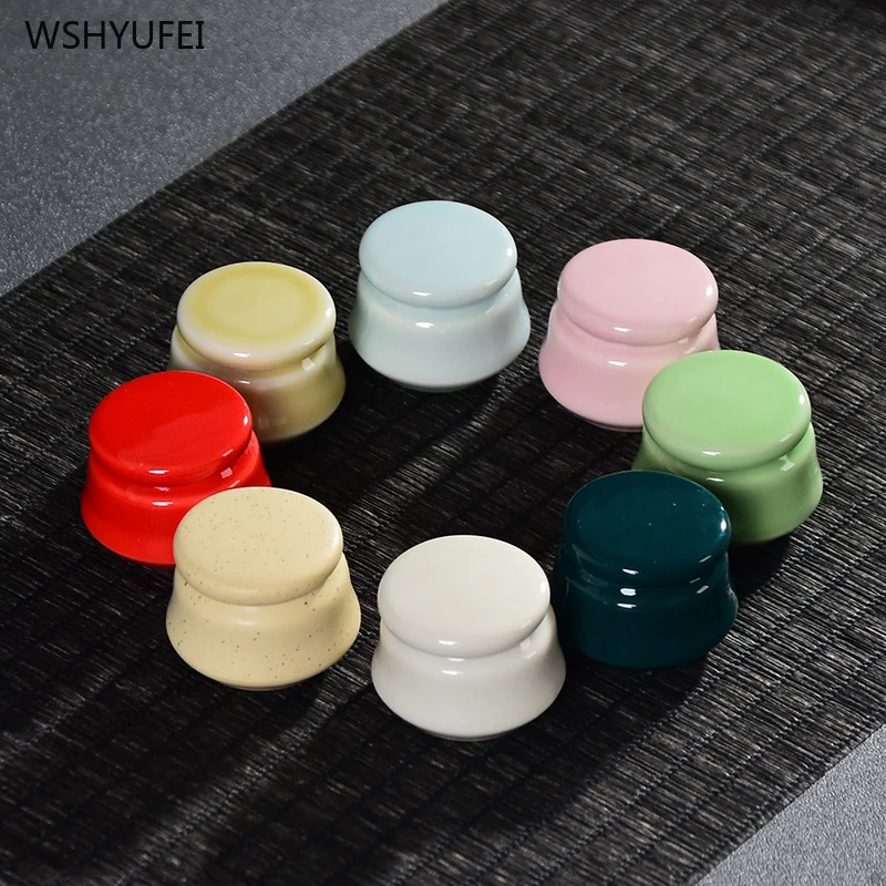 10pcs/lot  ceramic tea cans Storage jar with wooden lid Liquid containers Tea and coffee seasoning Tourism bottling 3.3x2.5cm