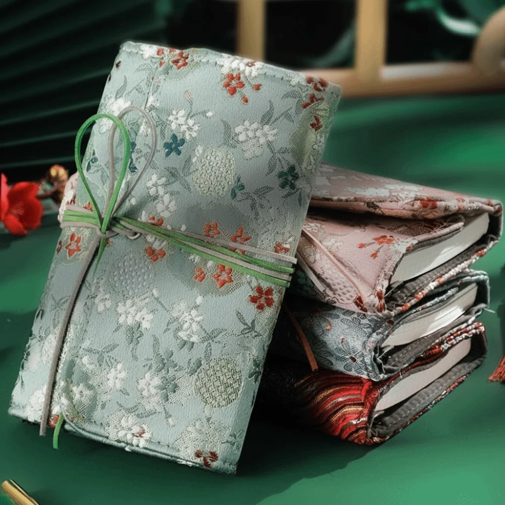 Retro A6 Loose-leaf Diary Chinese Style Cloth Cover Scrapbook Binder with 90 Sheets Inner Page Spiral Binder Diary for Girls