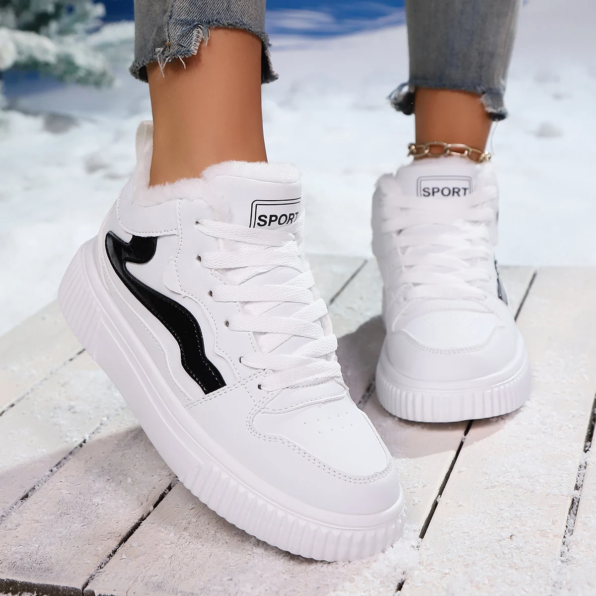 

2025 Model Women's Sport Casual mid-calf lightweight Warm and Thick fleece Platform Shoes