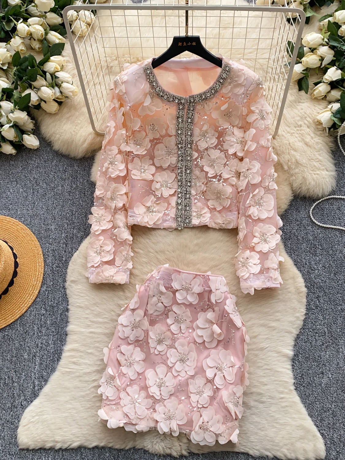 

Elegant Embroidered Diamond Women's Cardigan Jacket Spring Slimming Floral Two-Piece Set Luxury Heavy-Work Beaded Knitwear