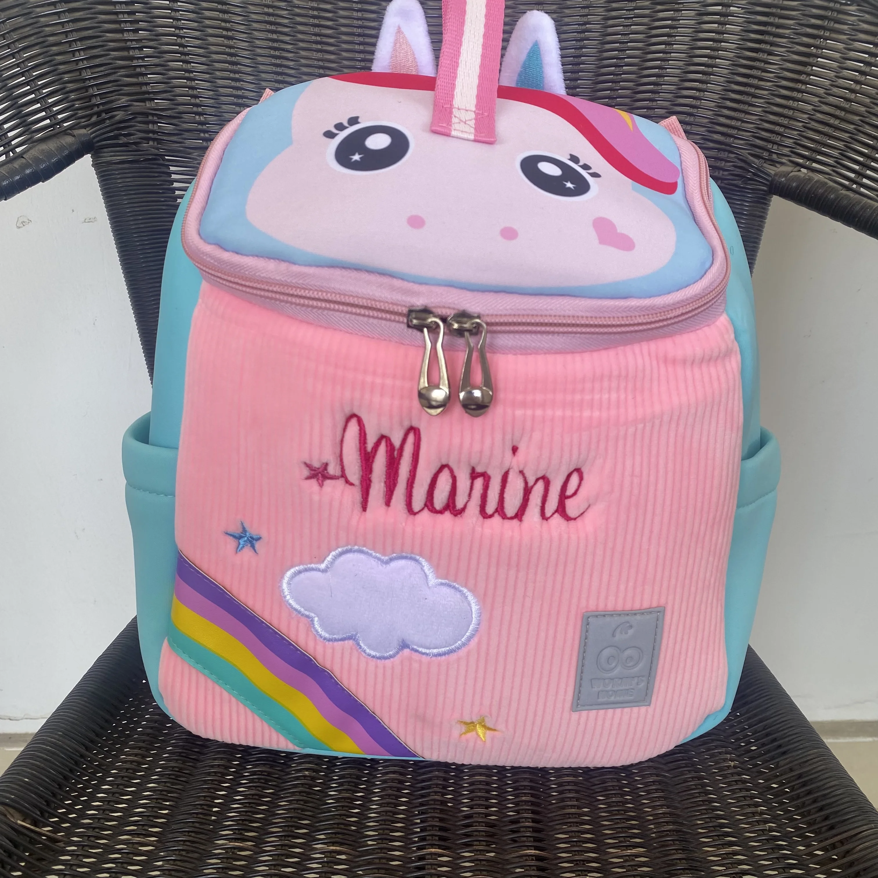 Mochila grande do unicórnio dos olhos, saco bordado personalizado do livro, saco animal personalizado, desenhos animados bonitos, seu nome