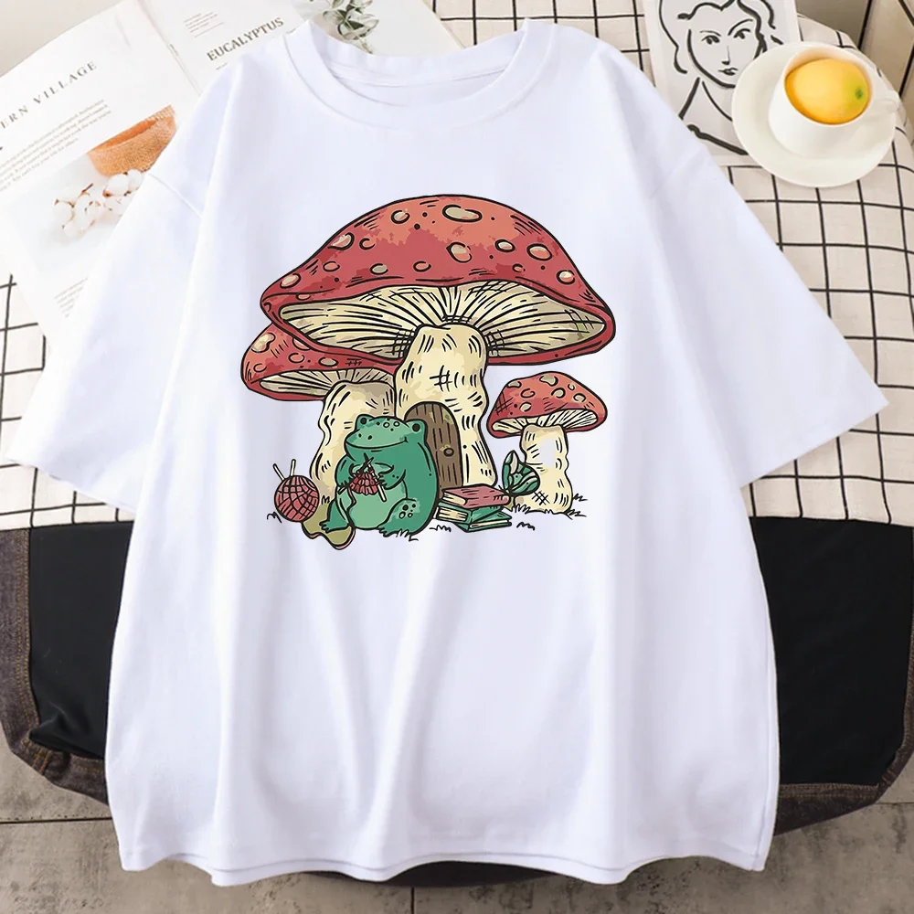 

Cute Featuring A Mushroom House And A Frog Mens Tops Vintage Oversize All-math Tee Clothing Casual Crewneck Man Cotton T-Shirts