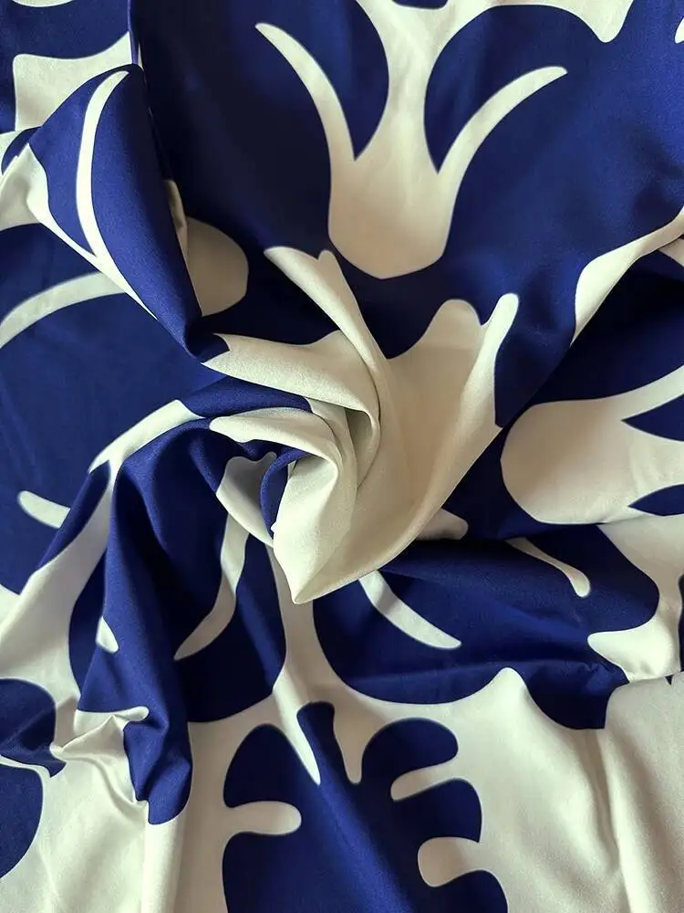 2025 Vêtements pour femmes transfrontaliers européens et américains Nouvelle robe col en V sans manches Sexy imprimé grand ourlet robe mi-longue RSY6