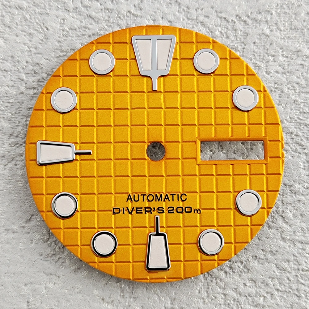 Quadrante NH36 Quadrante dell'orologio quadrante luminoso verde Adatto per accessori per orologi con movimento NH36 Strumento di riparazione dell'orologio