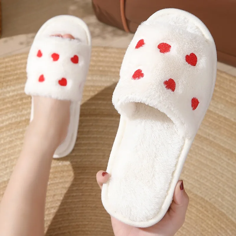 

Winter Women Heart Plush Slippers Adults Indoor Home Fur Furry Slides Couples Floor Quiet Sandals Couples Comfortable Flip Flops