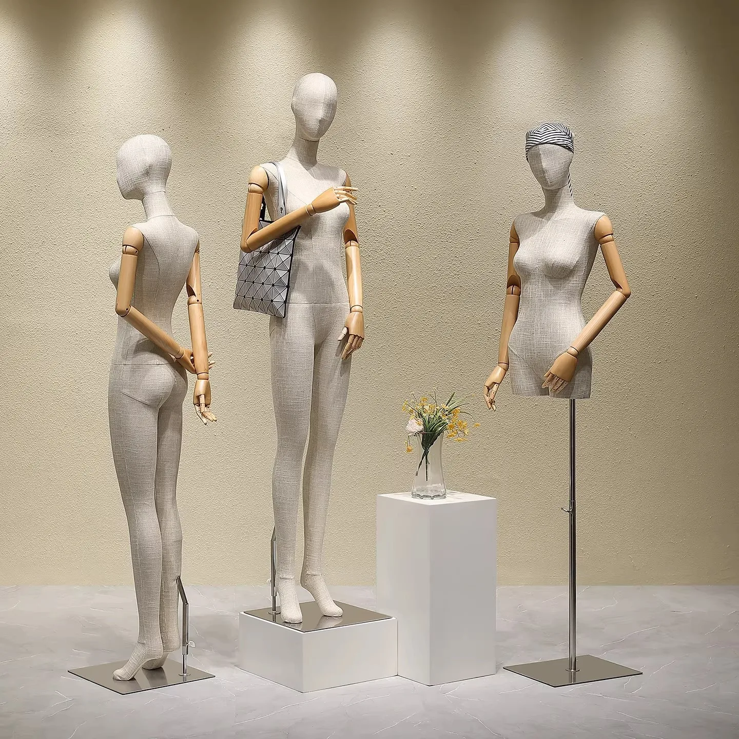 High-end bamboo hemp model props clothing store window half-body like a real-life table men's and women's clothing model