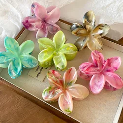 4cm Gradient Color Flower Acrylic Hair Claws Clip Women Girls Sweet Hairpins Beach Hawaiian Style Colorful Hair Accessories