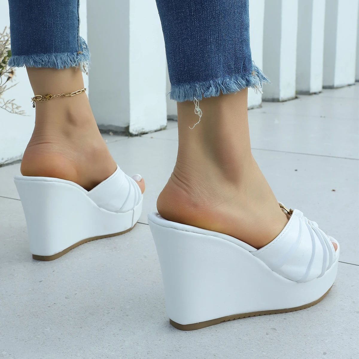 Modische, bequeme, elegante High-Heel-Slipper, Sommerneuheit, runde Spitze, Fischmaul-Design, sexy, lässige Slipper für Damen – Detail 10