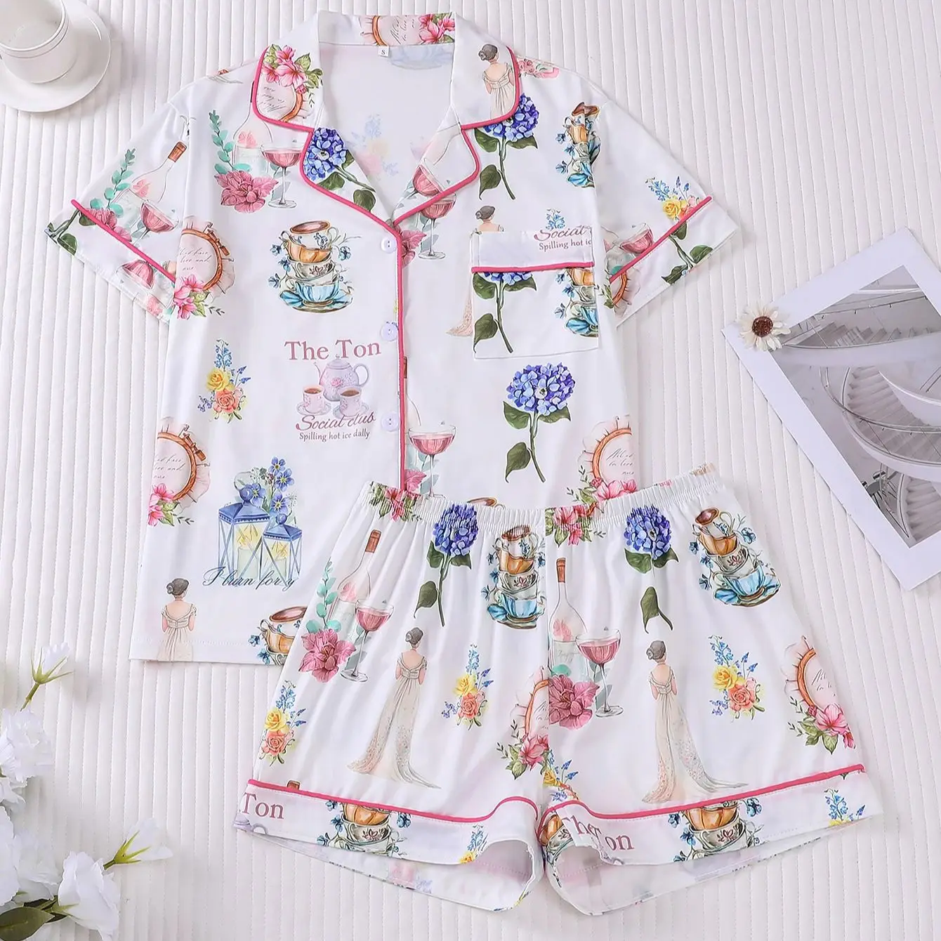 Summer fresh French floral print women's pajamas with collars and short sleeved shorts, comfortable casual home suit set